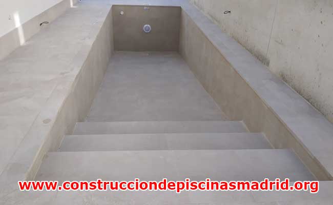 Construccion de Piscinas Valverde de Alcalá